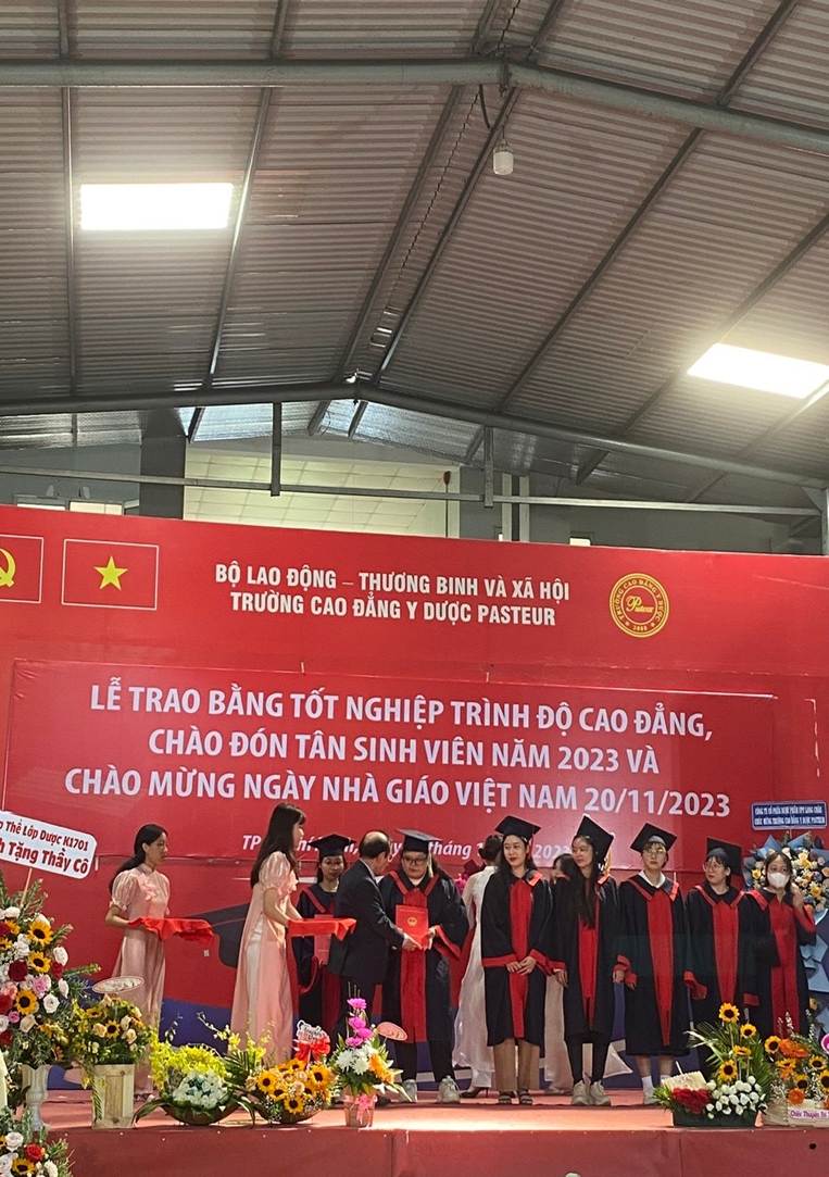 Ngày lễ trao bằng tốt nghiệp trình độ Cao đẳng, chào đón sinh viên mới và mừng ngày 20/11
