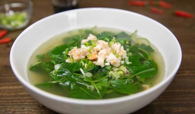 Canh rau má nấu thịt