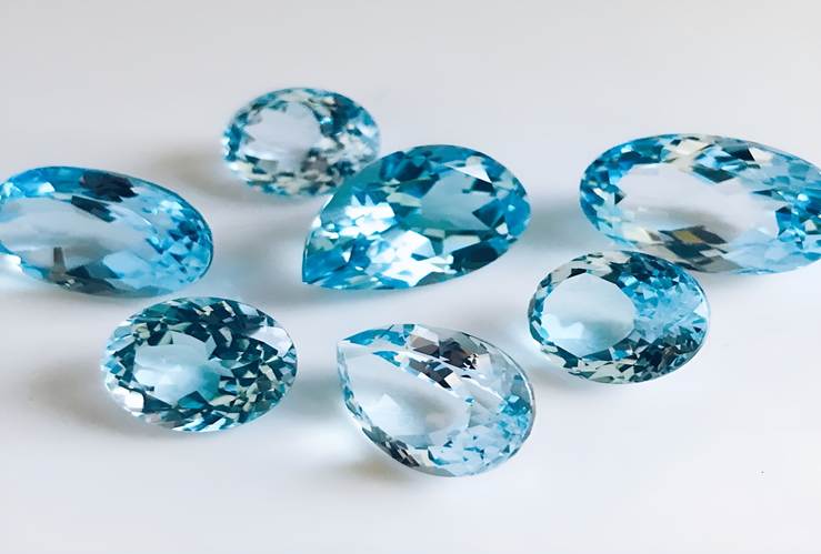 Đá Topaz